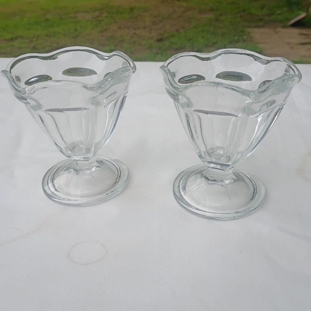 Vintage Ice Cream Sherbet Dishes Set of 2 Footed Tulip Clear Soda Fountain